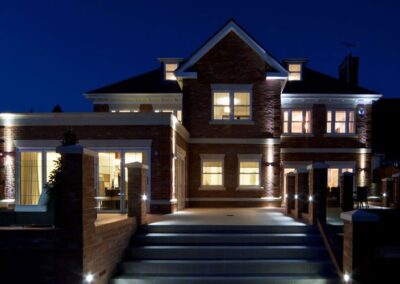 Gallery house lighting